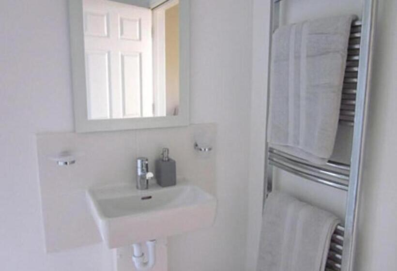 适合残疾人使用的标准间, Annapurna Guest House