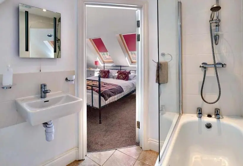 ３ベッドルームハウス, Annapurna Guest House