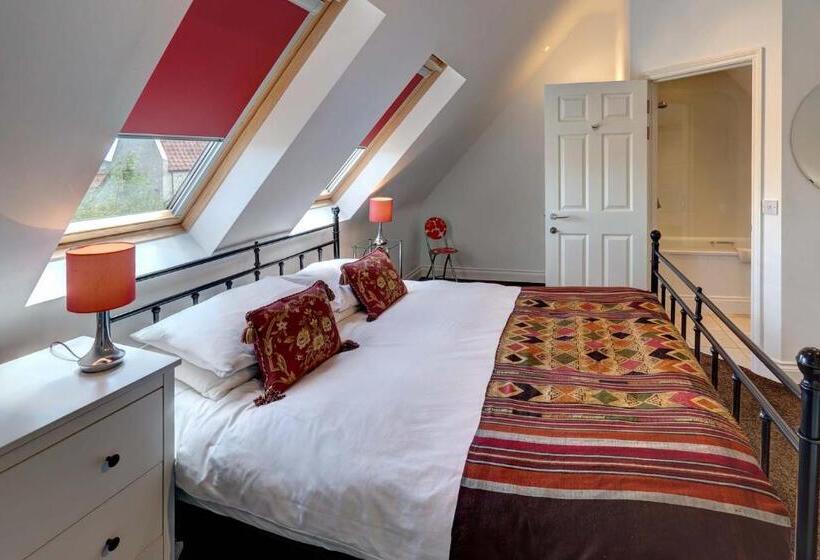 3间卧室的房子, Annapurna Guest House