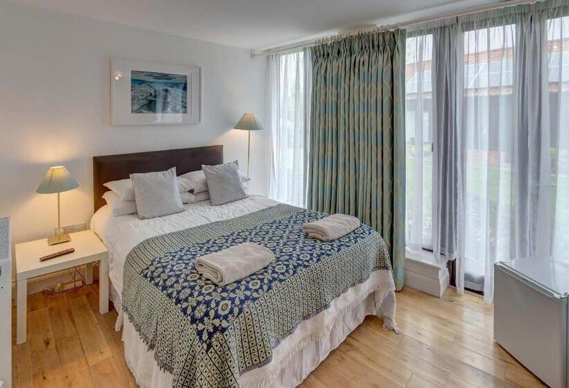 家庭间, Annapurna Guest House