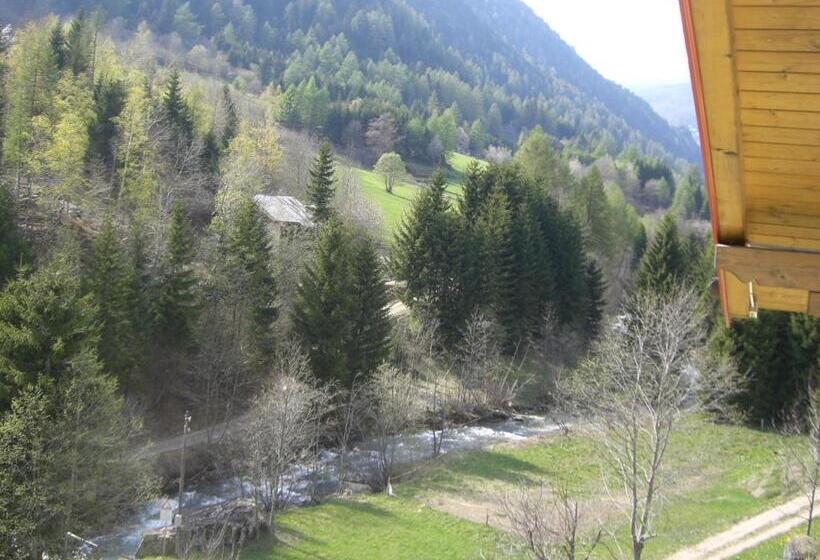 דירת שני חדרים, Residence Alice