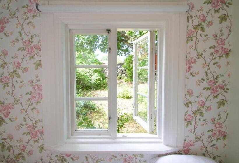 Номер Стандарт, Tjärö Hotell & Vandrarhem