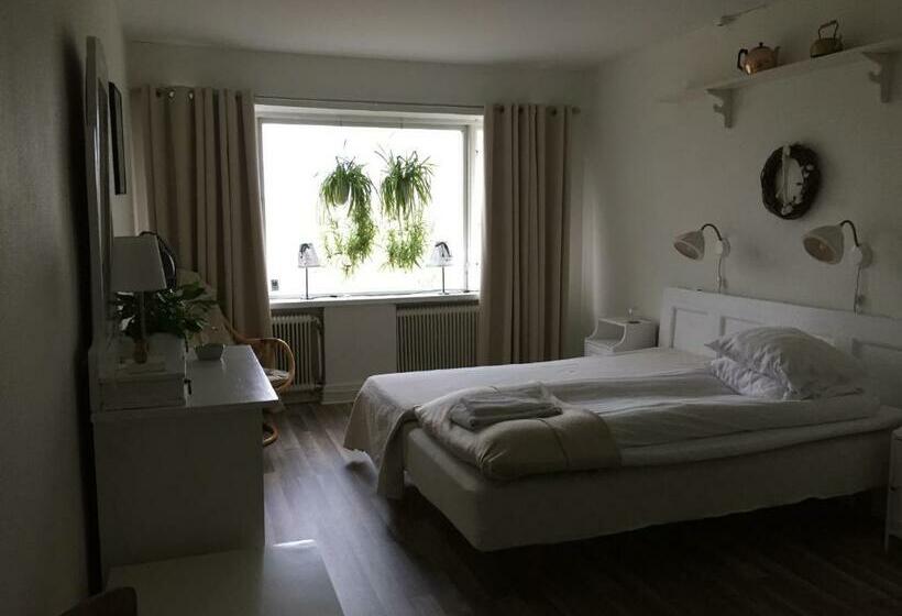 标准间, Wramsta B&b