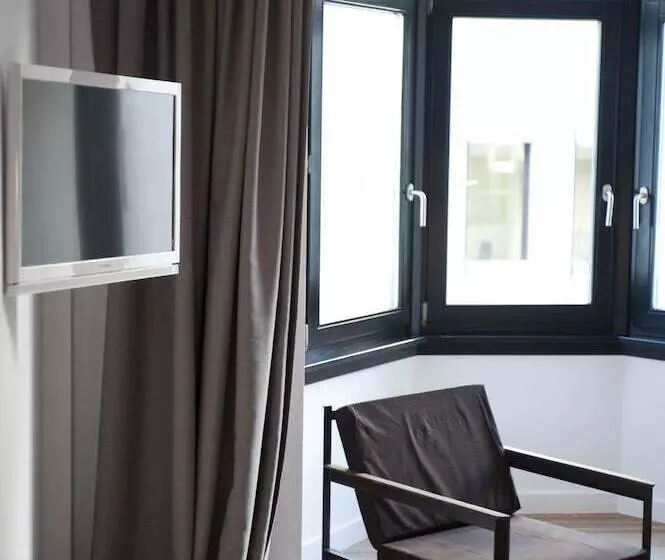 スイート, 9hotel Central
