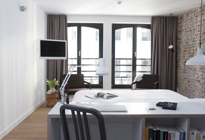 Suite, 9hotel Central