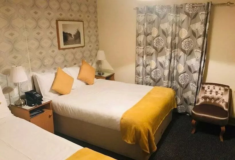 ファミリールーム, Dobbins Inn