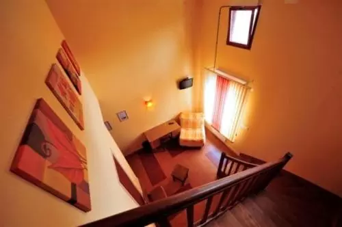 Perhehuone, Hôtel Bertrand