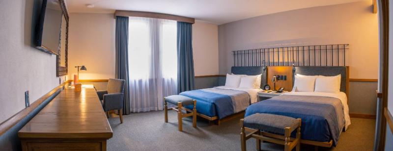 带大床的豪华间, La Quinta Inn By Wyndham Moline Airport