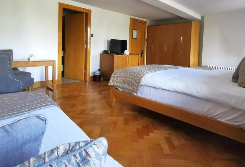 اتاق لوکس سه تخته, Langtons Hotel Kilkenny
