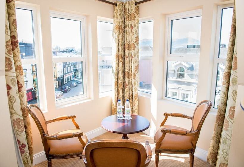 غرفة قياسية, Mcsweeney Arms