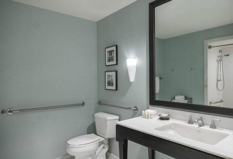 Номер Basic, Renaissance New Orleans Pere Marquette French Quarter Area