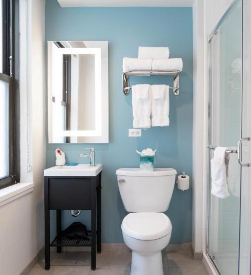 اتاق سوپریور با تخت بزرگ, Saint Clair   Magnificent Mile