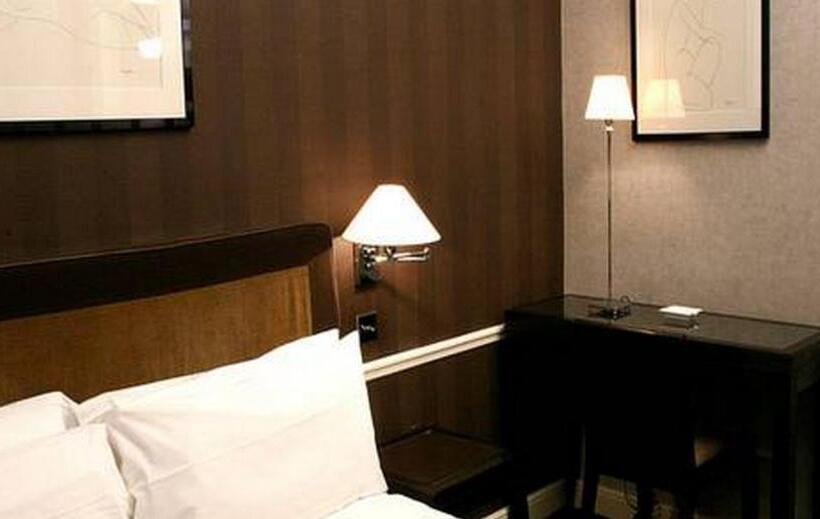 Номер Superior, Victoires Opera