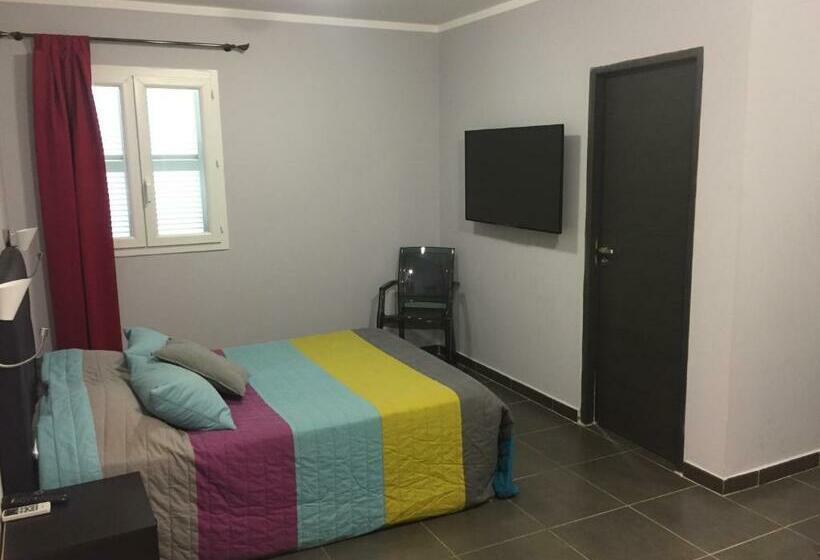 4인용 스탠다드 룸, Hôtel De La Distillerie