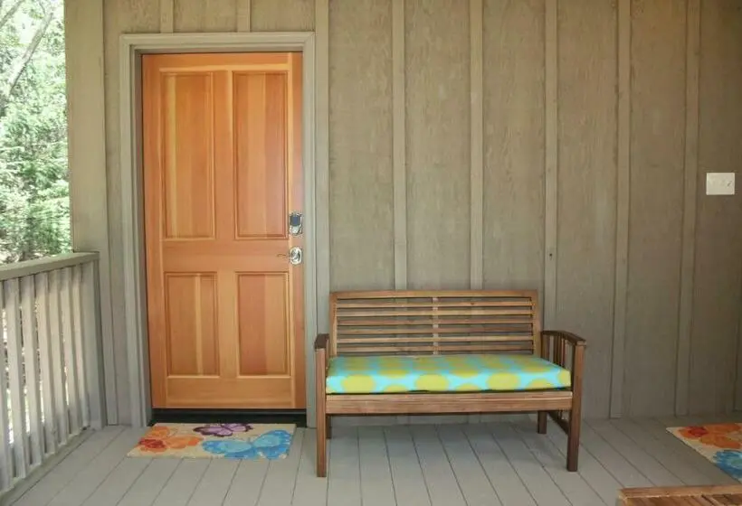 スイート, The Inn At Shasta Lake