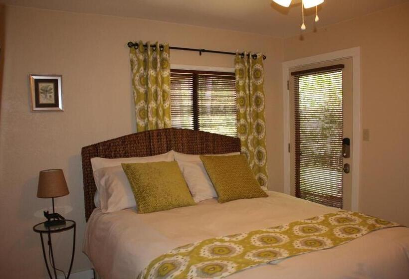 스탠다드 룸, The Inn At Shasta Lake