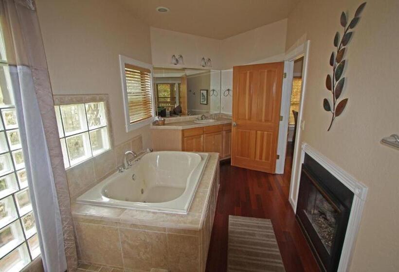 1 베드룸 수피리어 스위트, The Inn At Shasta Lake