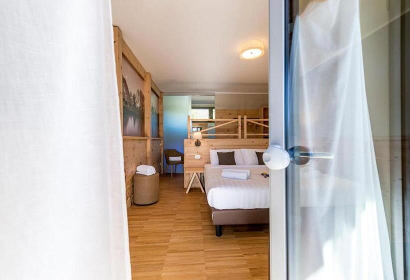 חדר סטנדרט לשלושה עם נוף לגינה, Agritur La Dolce Mela   Adults Only