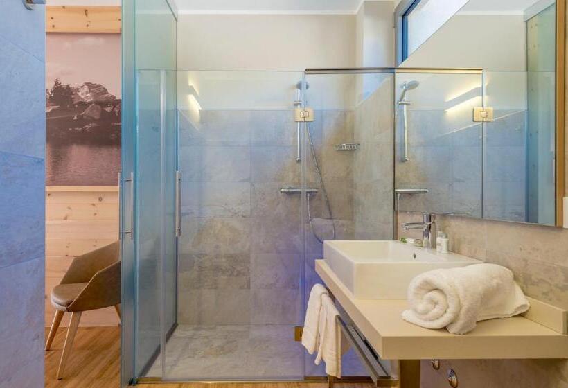 חדר סטנדרט לשלושה עם נוף לגינה, Agritur La Dolce Mela   Adults Only