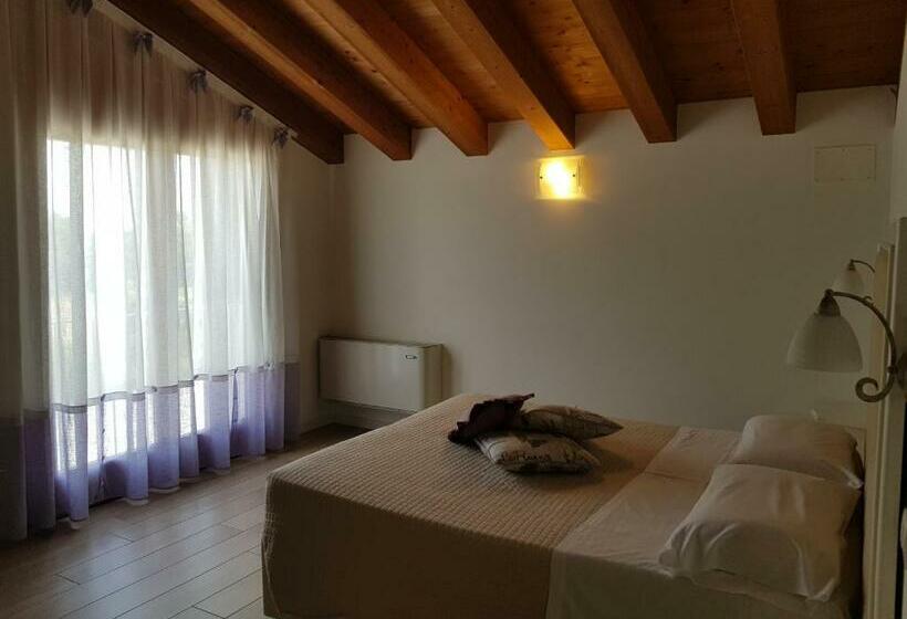 غرفة سوبيريور مطلّة علي الحديقة, Agriturismo Casa Rossa