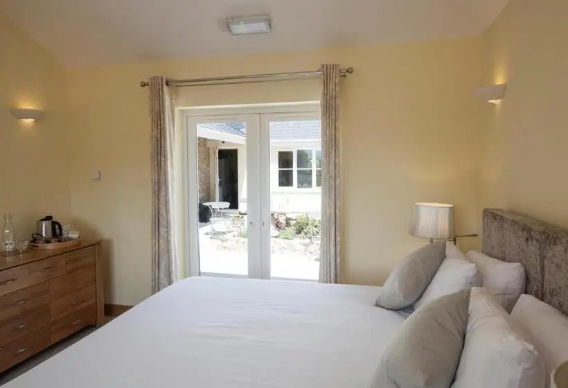 スタンダードルーム, Mincombe Barn Bed & Breakfast