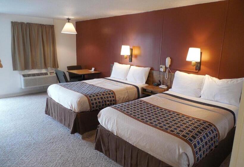 غرفه قياسيه سريرين مزدوجين, Motel 70