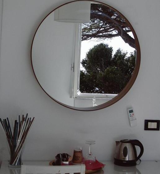 이코노미 룸, Corniglia Dreams