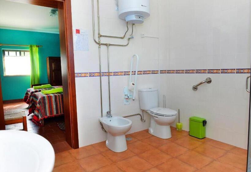 חדר סטנדרט, מיטת קינג, מותאם לאדם עם מוגבלויות, Quinta A Reforma