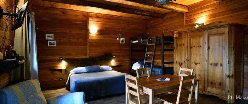 חדר סטנדרט לארבעה, Trout Lodge