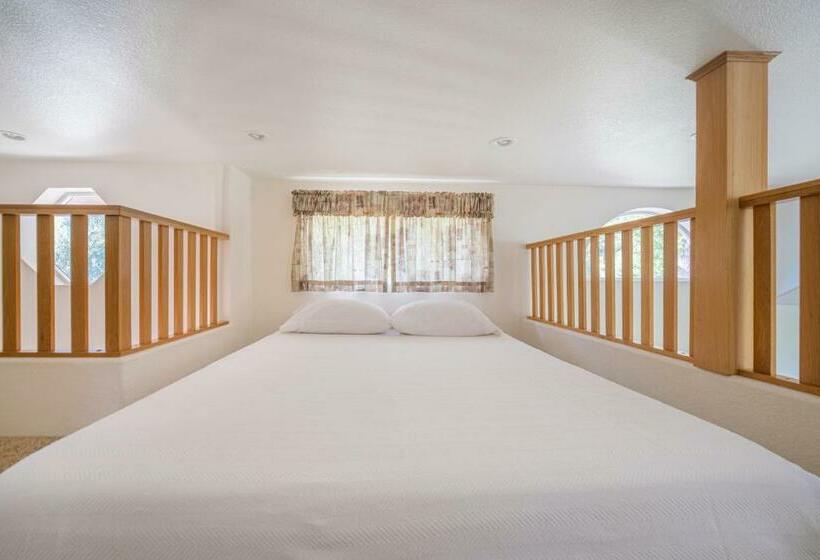 בית, חדר שינה 1, Strawhouse Resorts