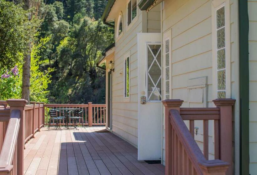 בית, חדר שינה 1, Strawhouse Resorts