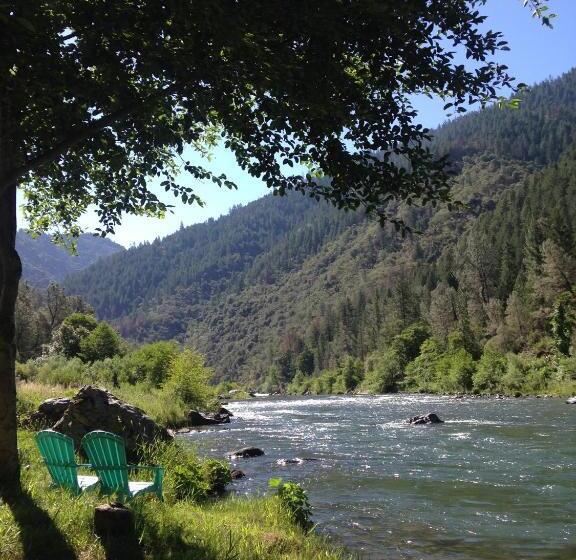 בית, חדר שינה 1, Strawhouse Resorts