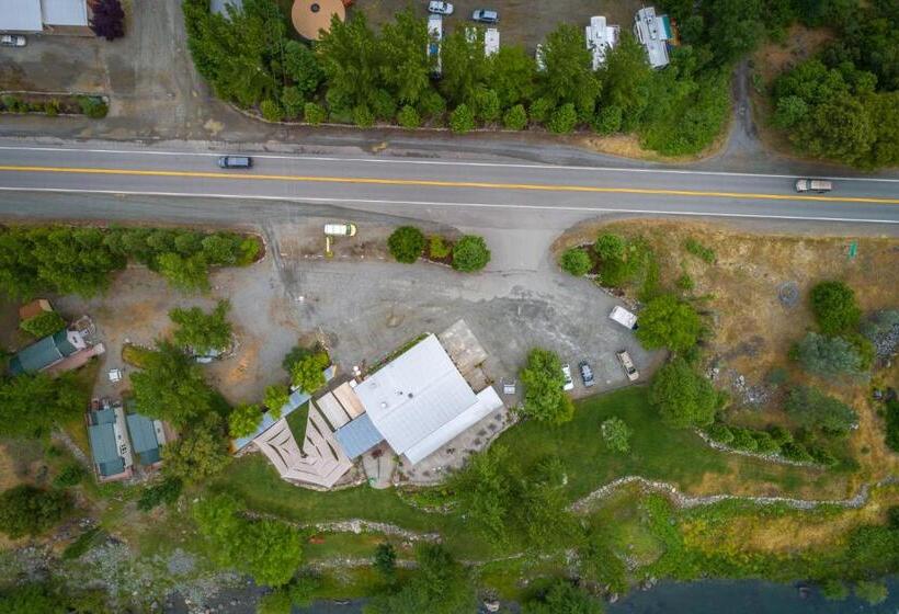 בית, חדר שינה 1, Strawhouse Resorts