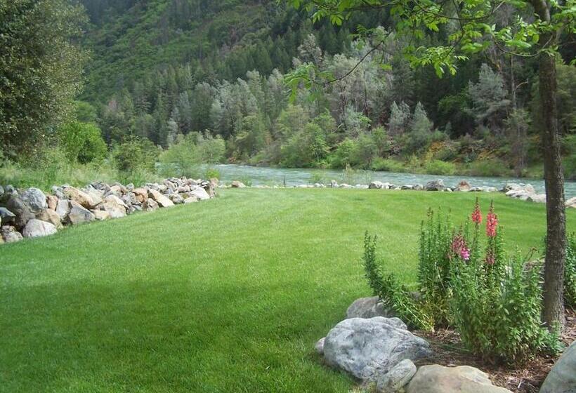 בית, חדר שינה 1, Strawhouse Resorts