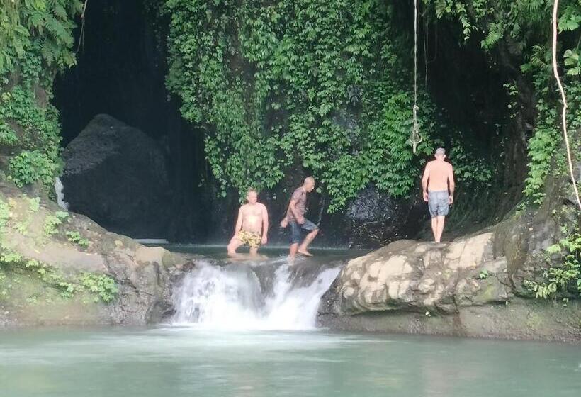 חדר סטנדרט עם מרפסת, D Kailash Retreat