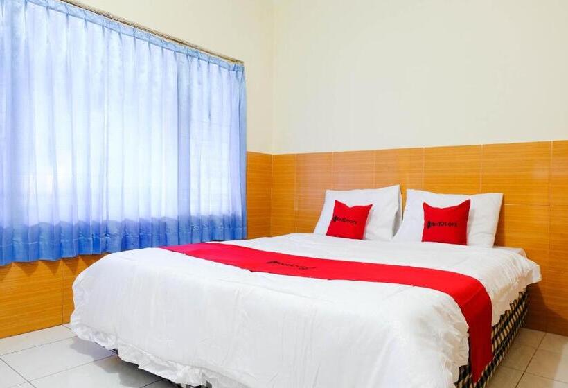 Номер Стандарт, Reddoorz Near Stab Syailendra Kopeng