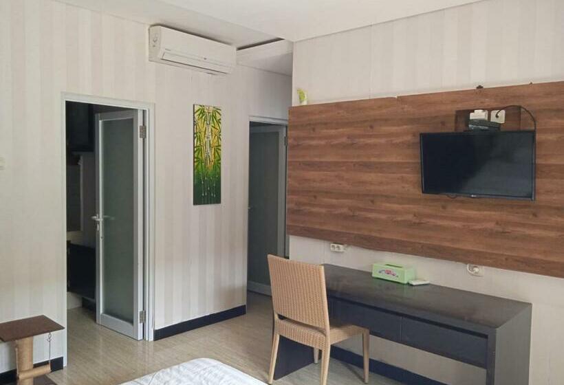 デラックスルーム, New Kubu Di Bukit