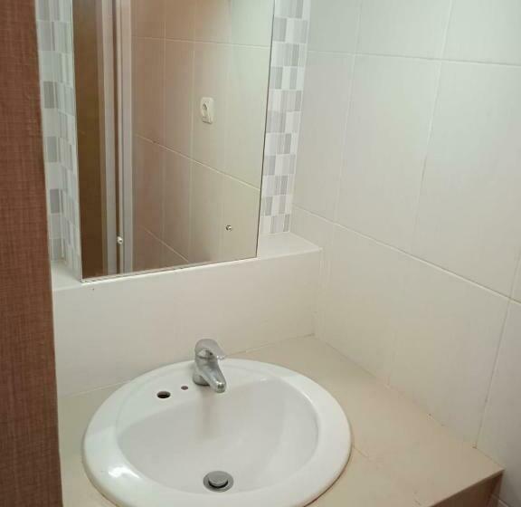 デラックスルーム, New Kubu Di Bukit