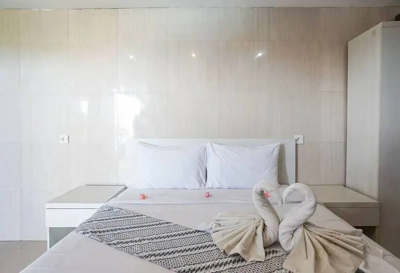 バルコニー付きデラックスルーム, Pudi Homestay