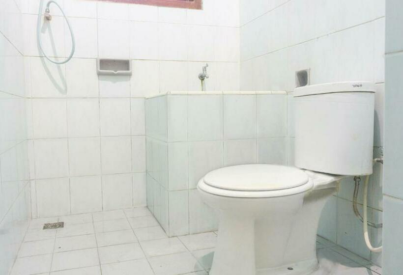 Номер Deluxe, Srikandi Hotel By Oyo Rooms