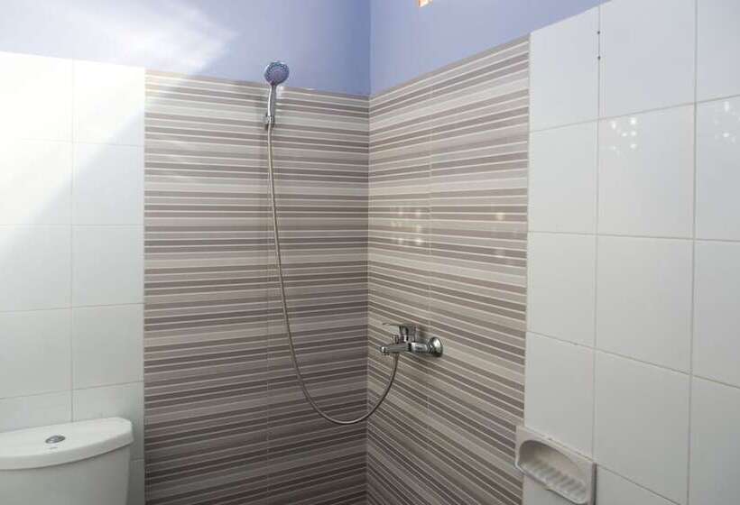 Номер Стандарт, Srikandi Hotel By Oyo Rooms