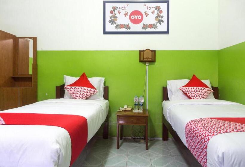 Номер Deluxe, Srikandi Hotel By Oyo Rooms