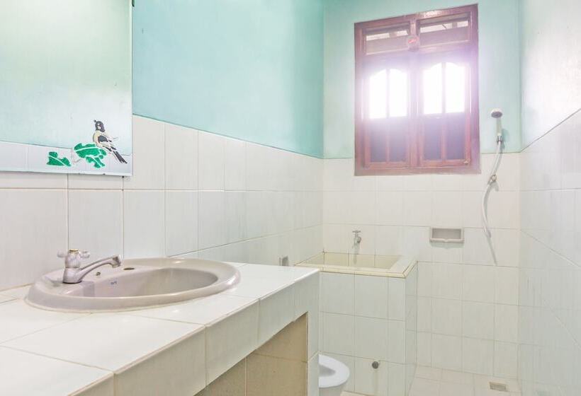 Номер Deluxe, Srikandi Hotel By Oyo Rooms