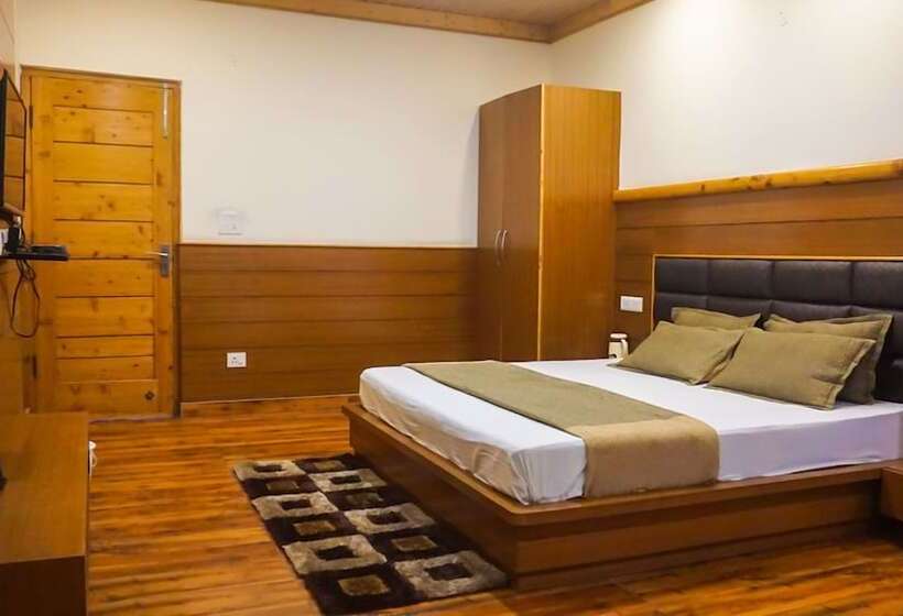 スーペリアシングルルーム, The Tikker Fagu