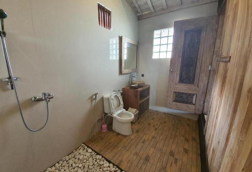 高级洋房, Agaliving Medewi