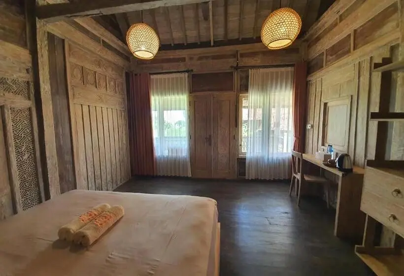 スーペリアーバンガロー, Agaliving Medewi