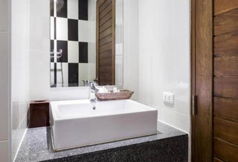 Семейный Номер, Buk Inn Hotel Sha Plus