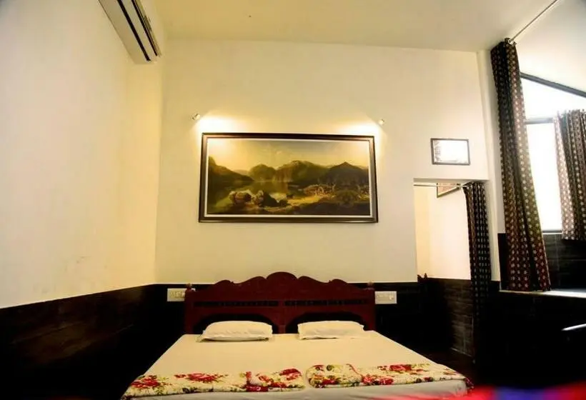 デラックスルーム, Haveli Expedition & Resort