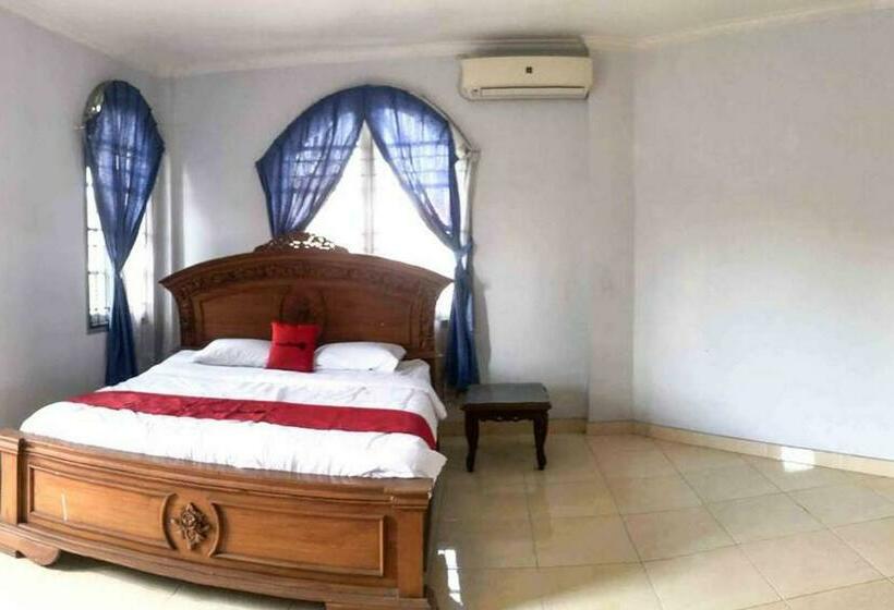 חדר דלוקס, Reddoorz @ Batubulan Gianyar