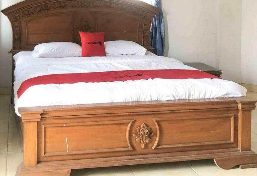 חדר דלוקס, Reddoorz @ Batubulan Gianyar